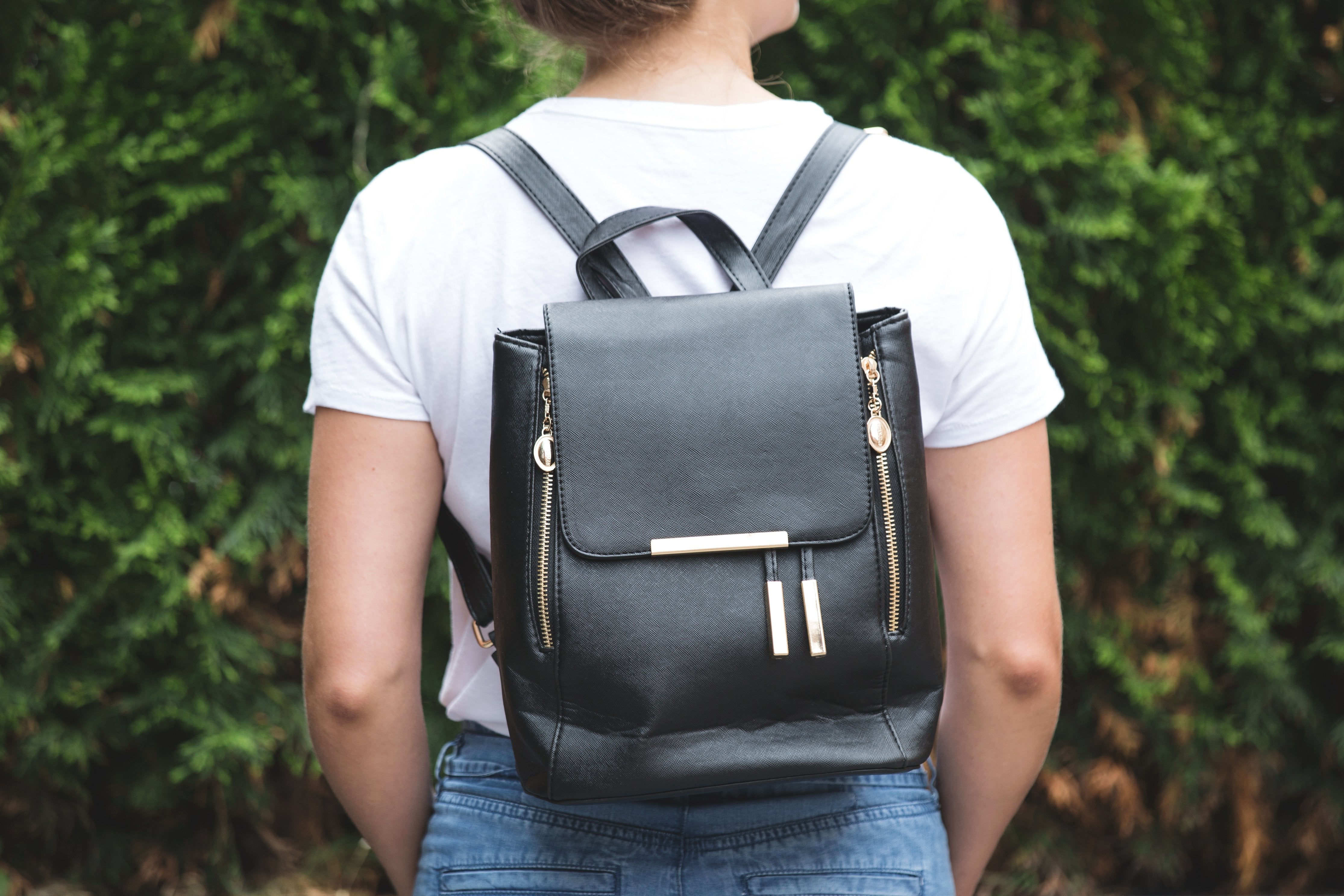 Top 10 Vegan Leather Luxury Bags for Ethical Fashionistas