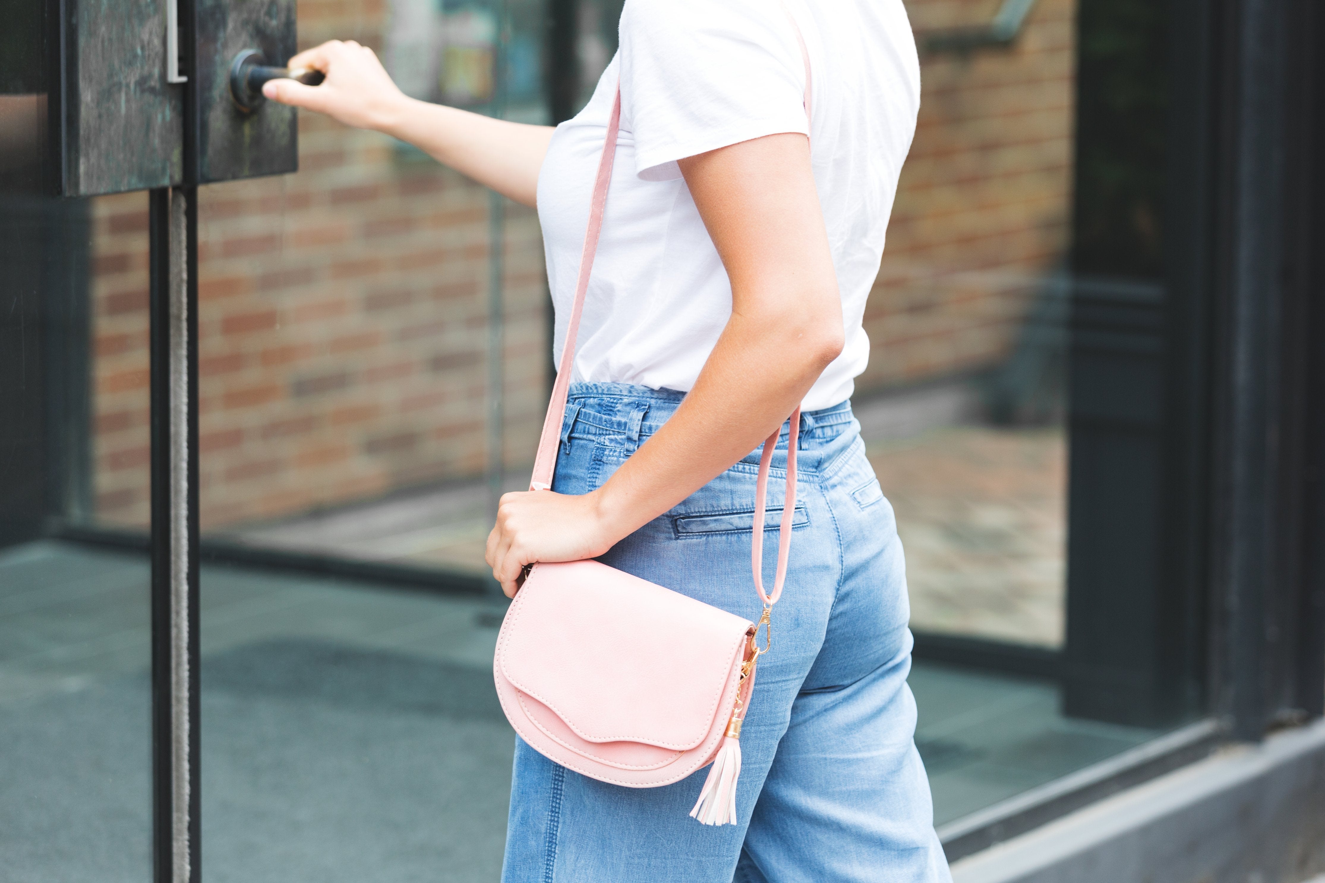 Top Emerging Luxury Bag Brands Set to Define 2025